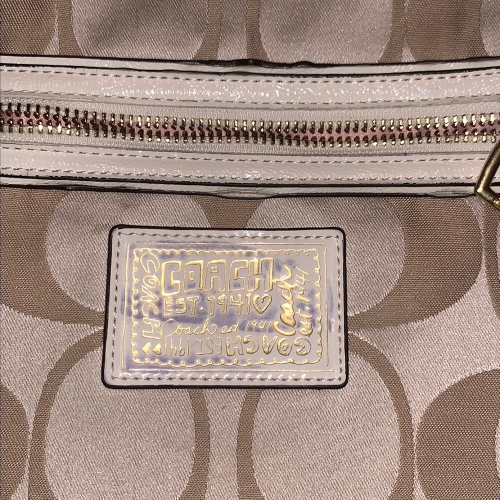 Coach purse - Picture 2 of 4